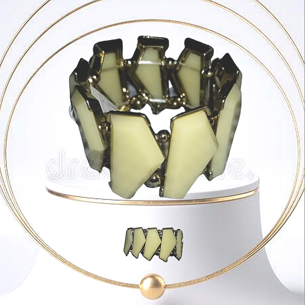 Stretch cream stones bangle bracelet